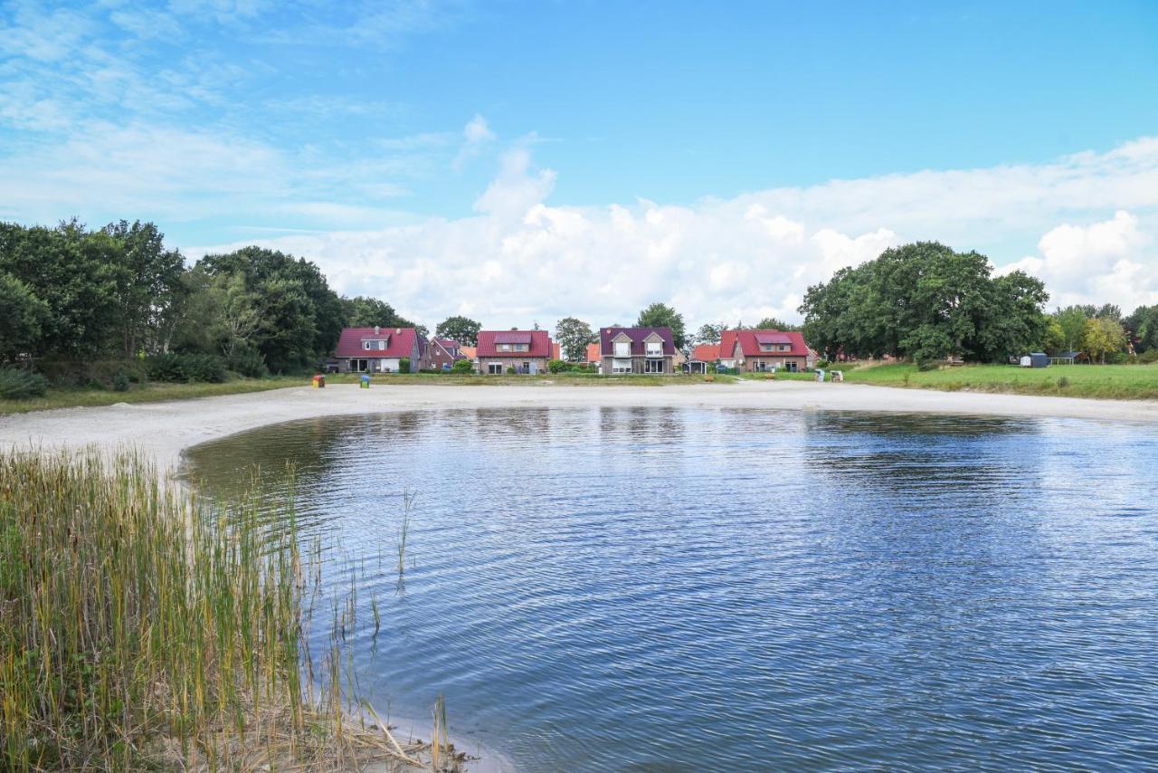 Ferienhaus Maja Am See Ауріх Екстер'єр фото